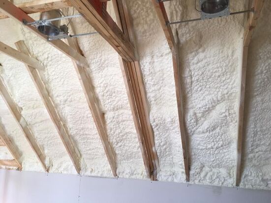Spray foam insulation bloomington, IL
